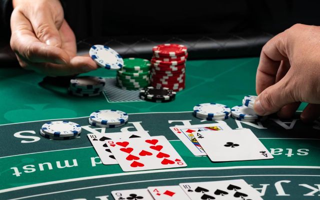 Giới thiệu luật chơi Xì dách